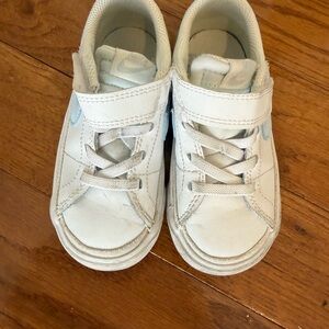 Nike Kids White and Blue Sneakers